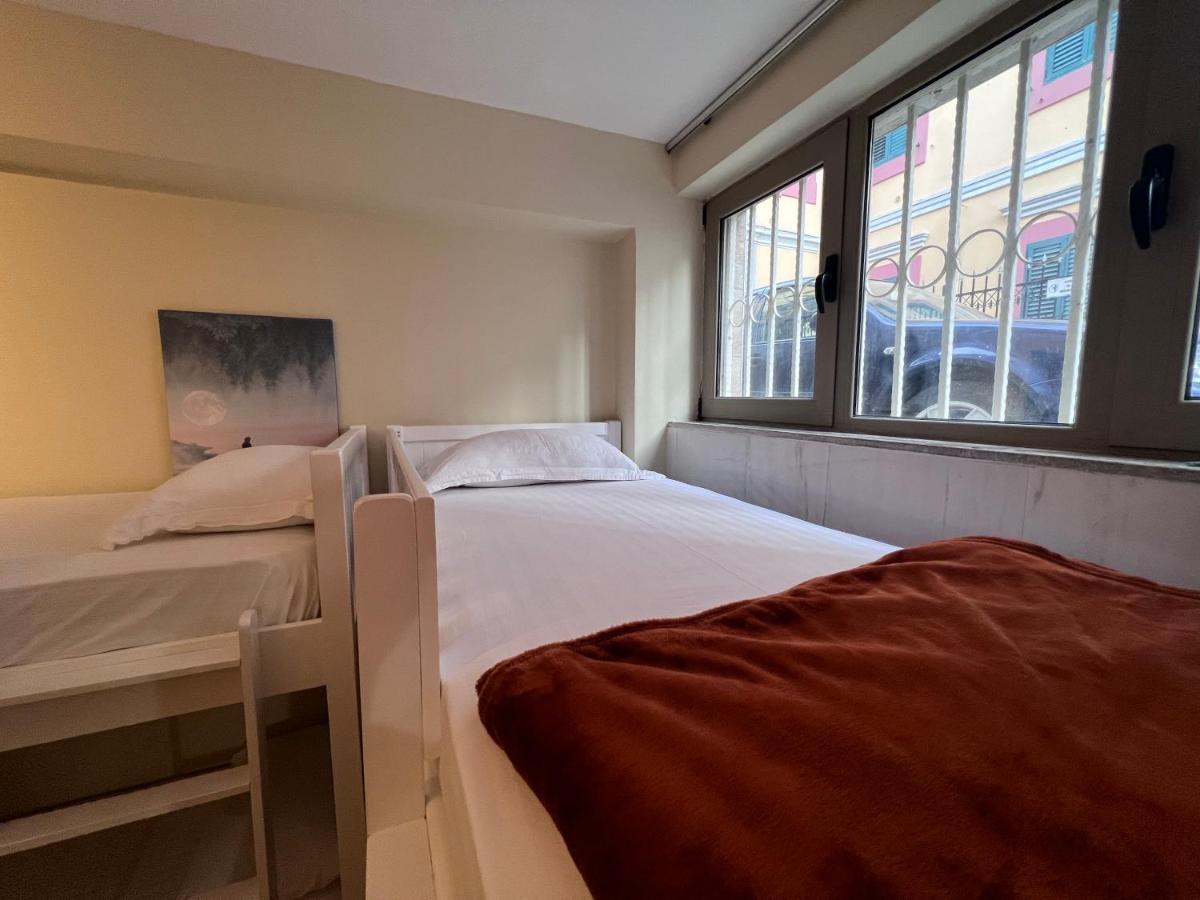 Bobi Hotel Shkoder Bagian luar foto