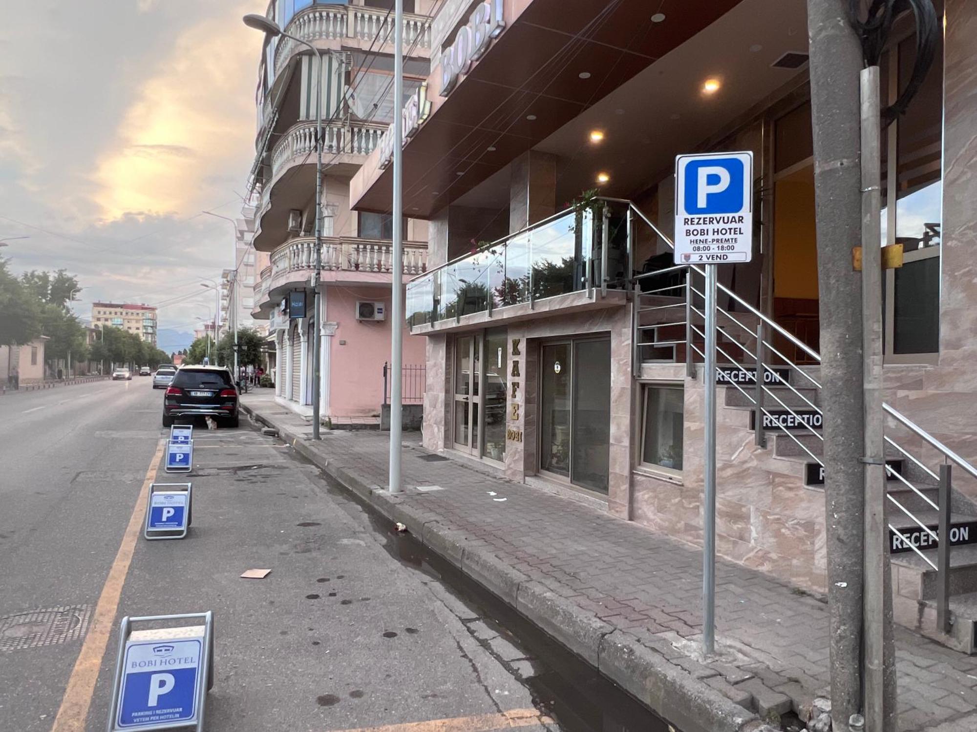 Bobi Hotel Shkoder Bagian luar foto