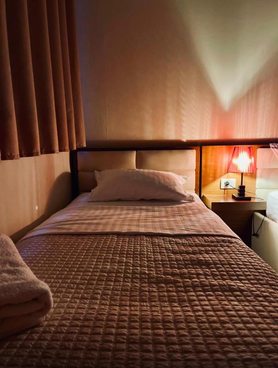 Bobi Hotel Shkoder Bagian luar foto